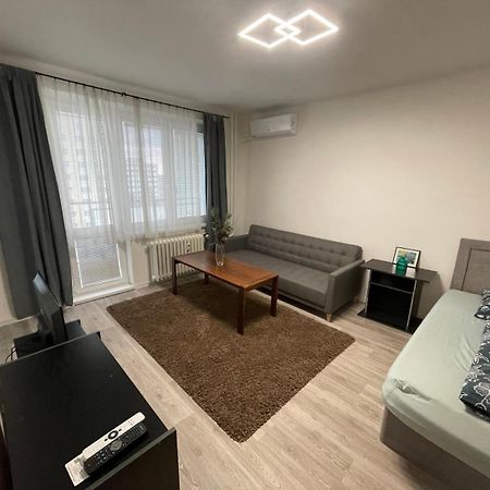 Apartman Sabo Komenskeho Caşonia Exterior foto