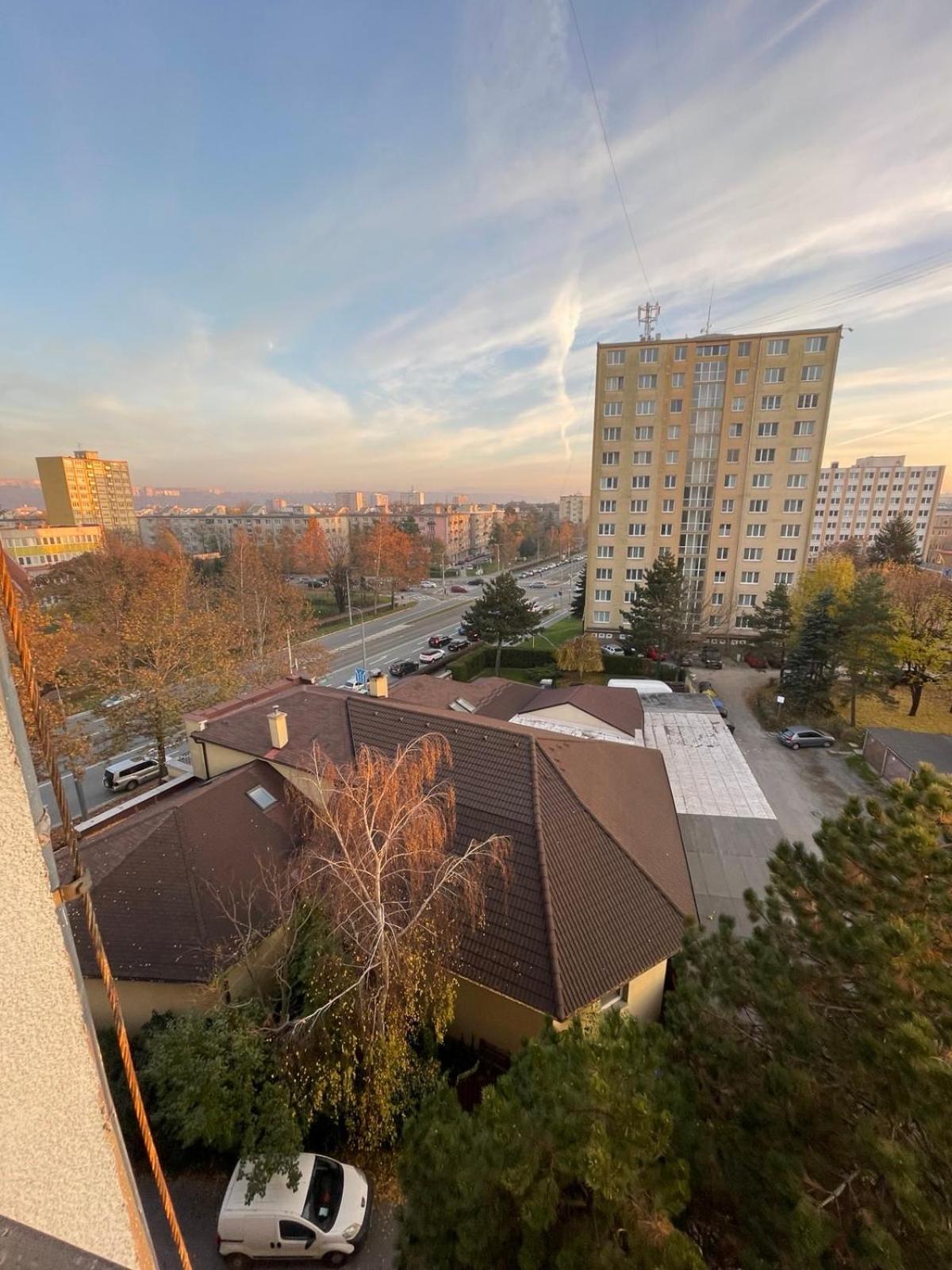 Apartman Sabo Komenskeho Caşonia Exterior foto